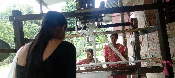Jacquard Handloom Weaver training at IIE Incubation Centre, Chenijan, batch 33999, 08-10-2025