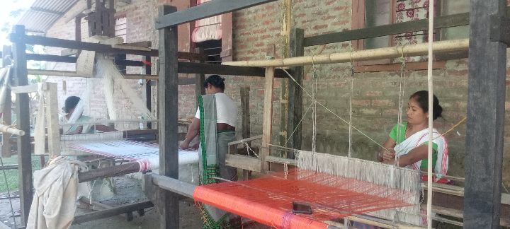 Jacquard Handloom Weaver training at IIE Incubation Centre, Chenijan, batch 33999, 07-11-2025