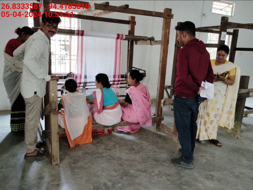 Jacquard Handloom Weaver training at IIE Incubation Centre, Hobai Pathar, batch 21147, 05-04-2024