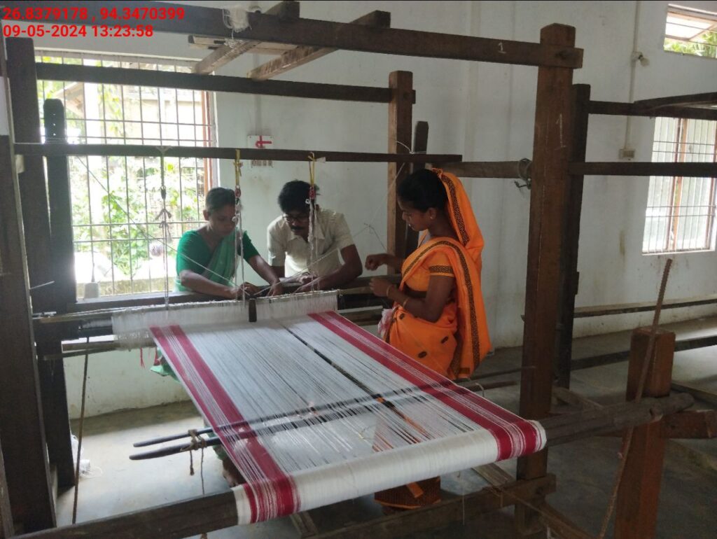 Jacquard Handloom Weaver training at IIE Incubation Centre, Hobai Pathar, batch 21147, 09-05-2024
