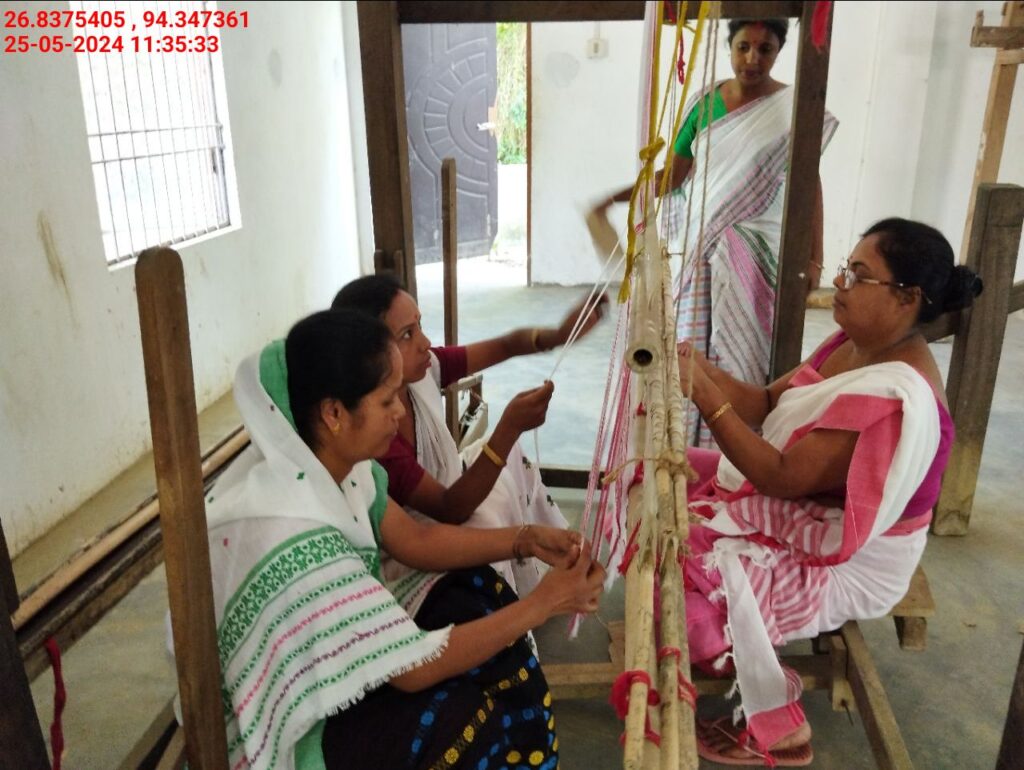 Jacquard Handloom Weaver training at IIE Incubation Centre, Hobai Pathar, batch 21147, 25-05-2024