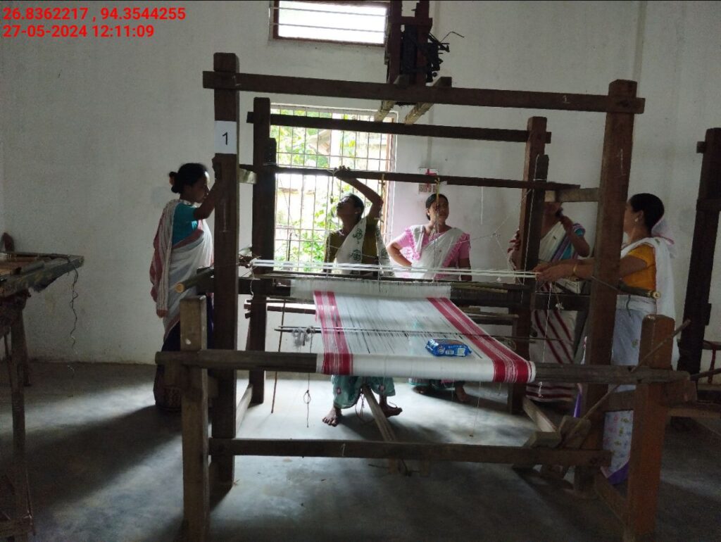 Jacquard Handloom Weaver training at IIE Incubation Centre, Hobai Pathar, batch 21147, 27-05-2024