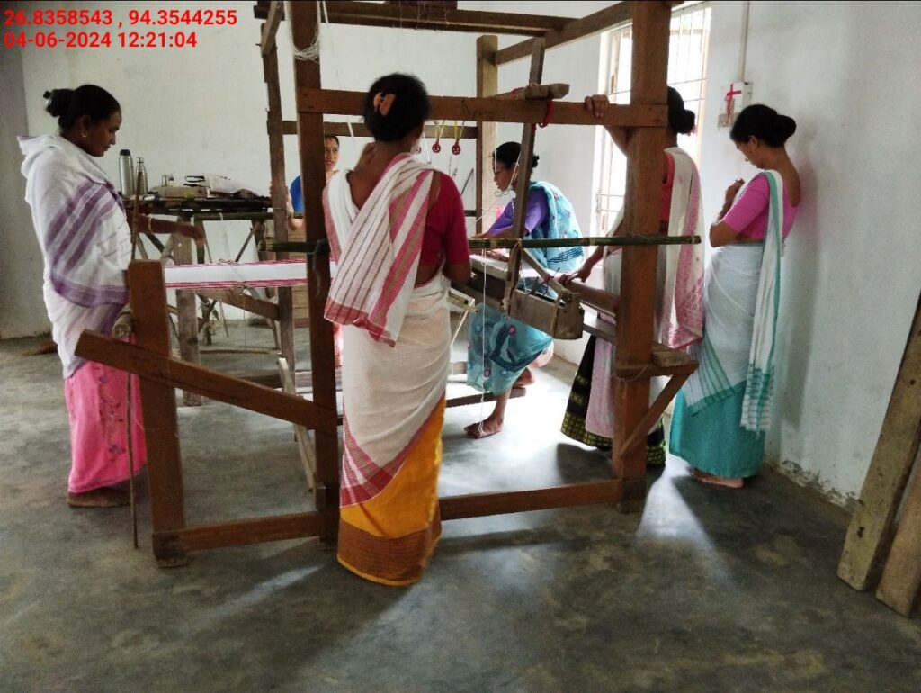 Jacquard Handloom Weaver training at IIE Incubation Centre, Hobai Pathar, batch 21147, 04-06-2024