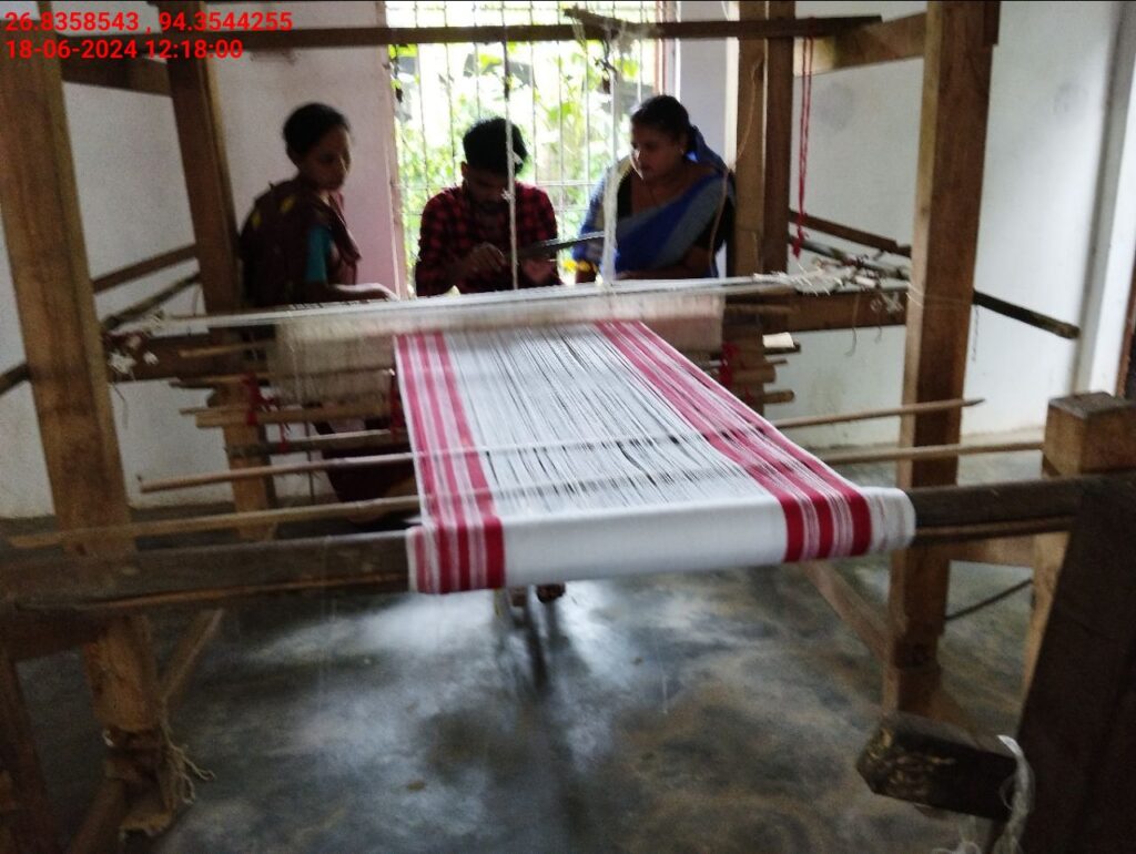 Jacquard Handloom Weaver training at IIE Incubation Centre, Hobai Pathar, batch 21147, 18-06-2024