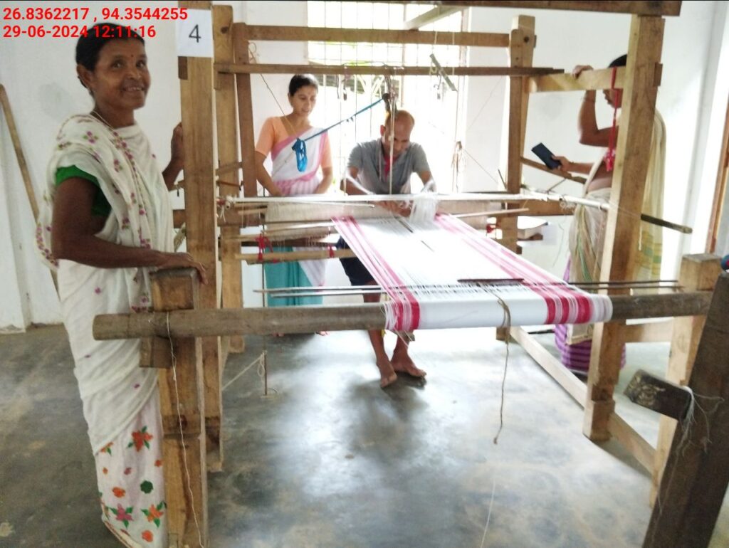 Jacquard Handloom Weaver training at IIE Incubation Centre, Hobai Pathar, batch 21147, 29-06-2024