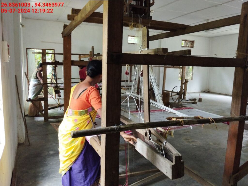 Jacquard Handloom Weaver training at IIE Incubation Centre, Hobai Pathar, batch 21147, 05-07-2024