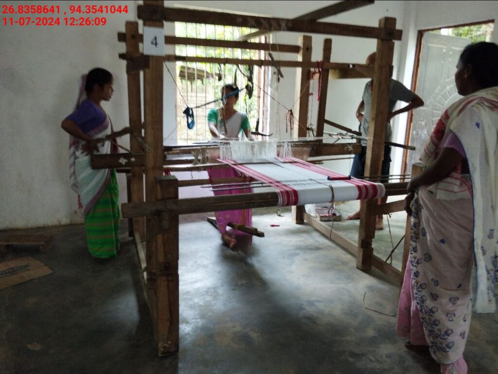 Jacquard Handloom Weaver training at IIE Incubation Centre, Hobai Pathar, batch 21147, 11-07-2024