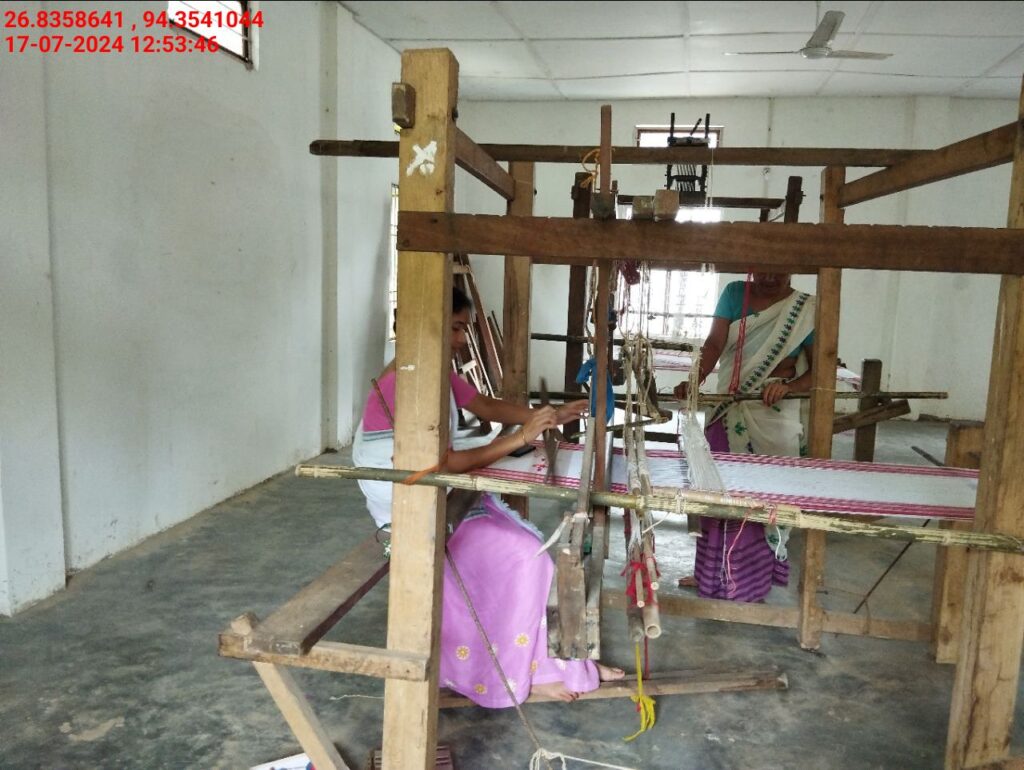 Jacquard Handloom Weaver training at IIE Incubation Centre, Hobai Pathar, batch 21147, 17-07-2024