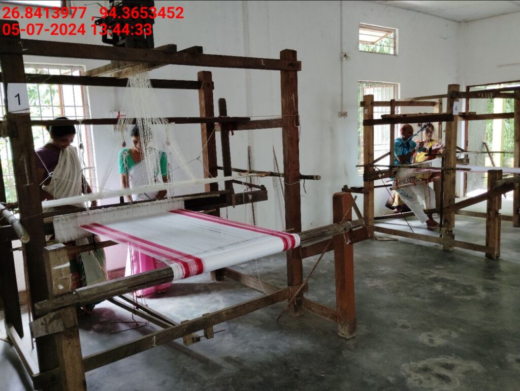 Jacquard Handloom Weaver training at IIE Incubation Centre, Hobai Pathar, batch 21175, 05-07-2024