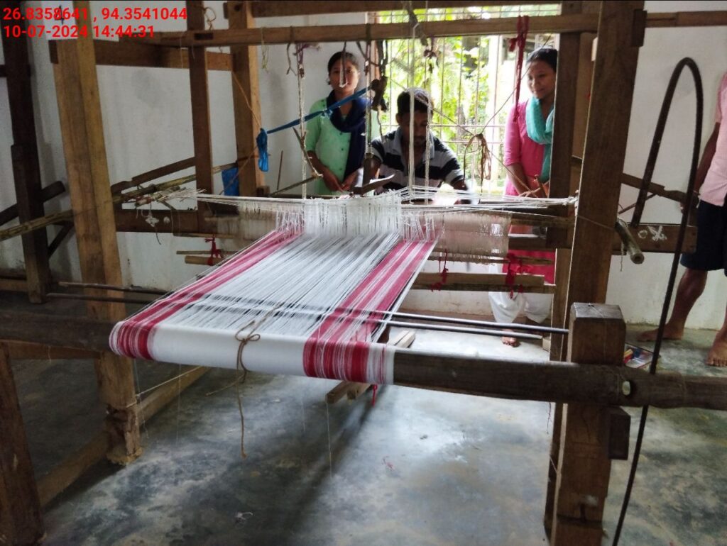 Jacquard Handloom Weaver training at IIE Incubation Centre, Hobai Pathar, batch 21175, 10-07-2024