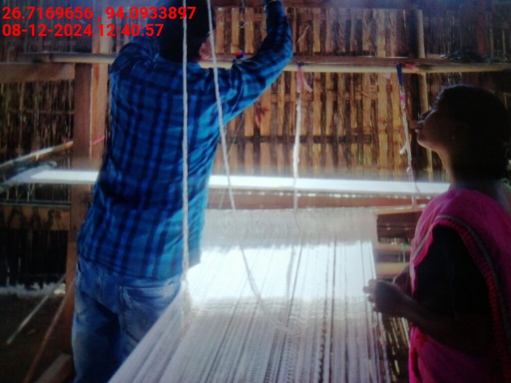 Jacquard Handloom Weaver training at IIE Incubation Centre, Hobai Pathar, batch 23859, 08-12-2024