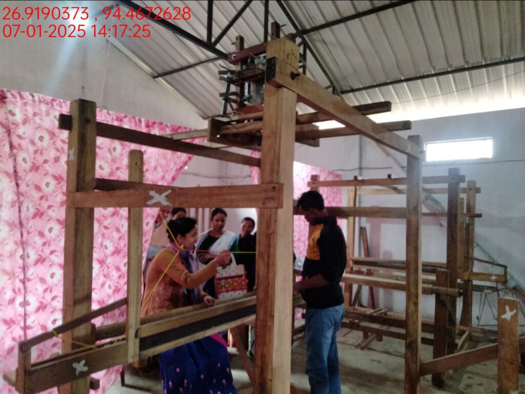 Jacquard Handloom Weaver training at IIE Incubation Centre, Hobai Pathar, batch 25834, 07-01-2025