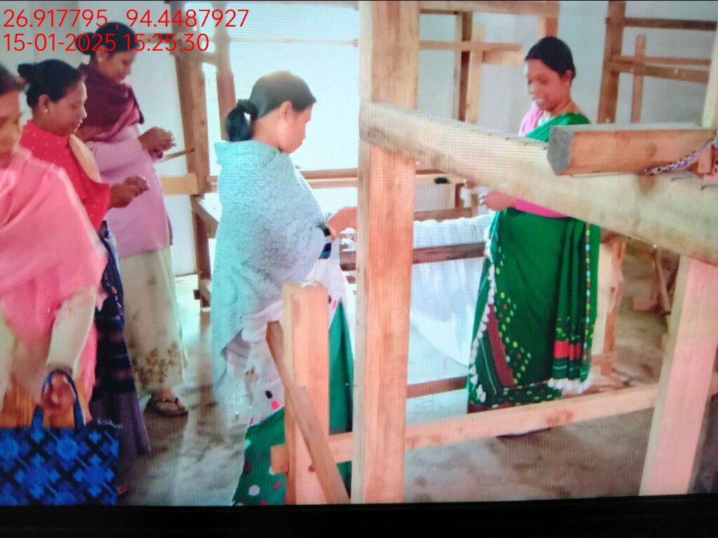 Jacquard Handloom Weaver training at IIE Incubation Centre, Hobai Pathar, batch 25834, 15-01-2025