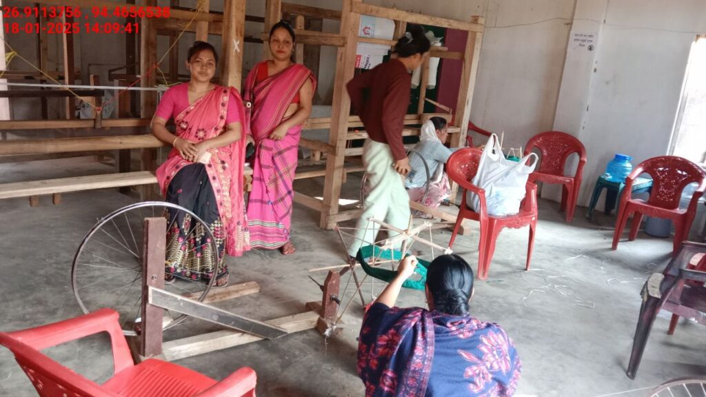Jacquard Handloom Weaver training at IIE Incubation Centre, Hobai Pathar, batch 25834, 18-01-2025