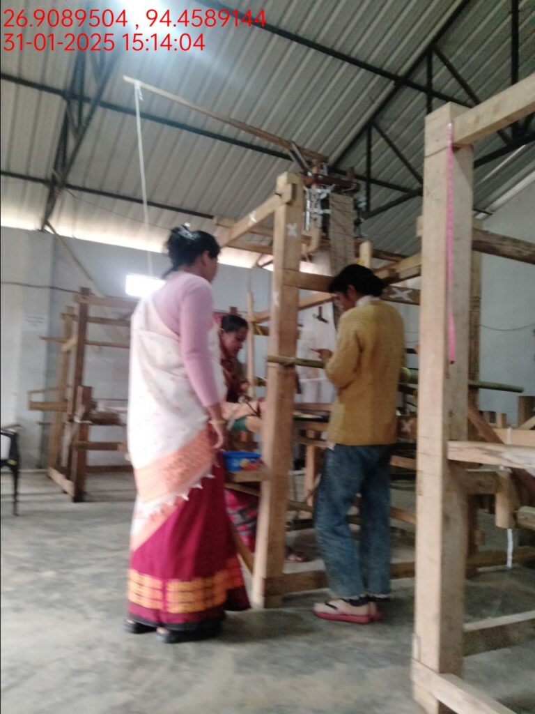Jacquard Handloom Weaver training at IIE Incubation Centre, Hobai Pathar, batch 25834, 31-01-2025