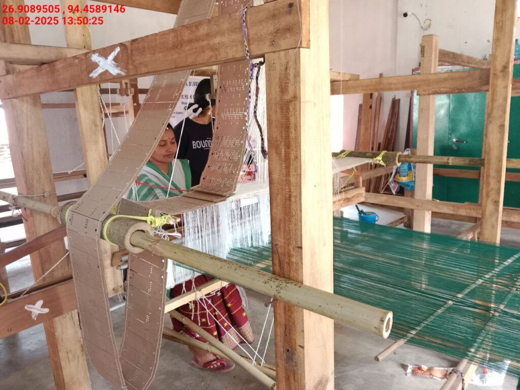 Jacquard Handloom Weaver training at IIE Incubation Centre, Hobai Pathar, batch 25834, 08-02-2025