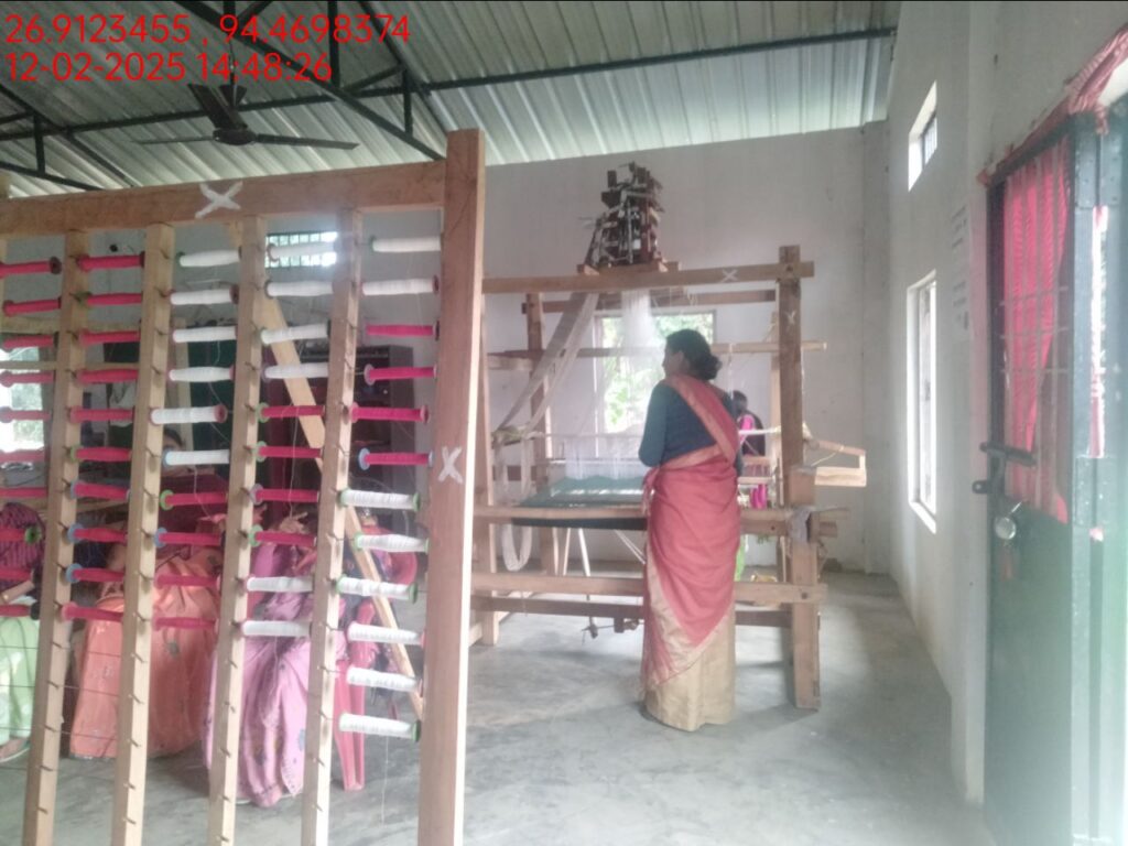 Jacquard Handloom Weaver training at IIE Incubation Centre, Hobai Pathar, batch 25834, 12-02-2025