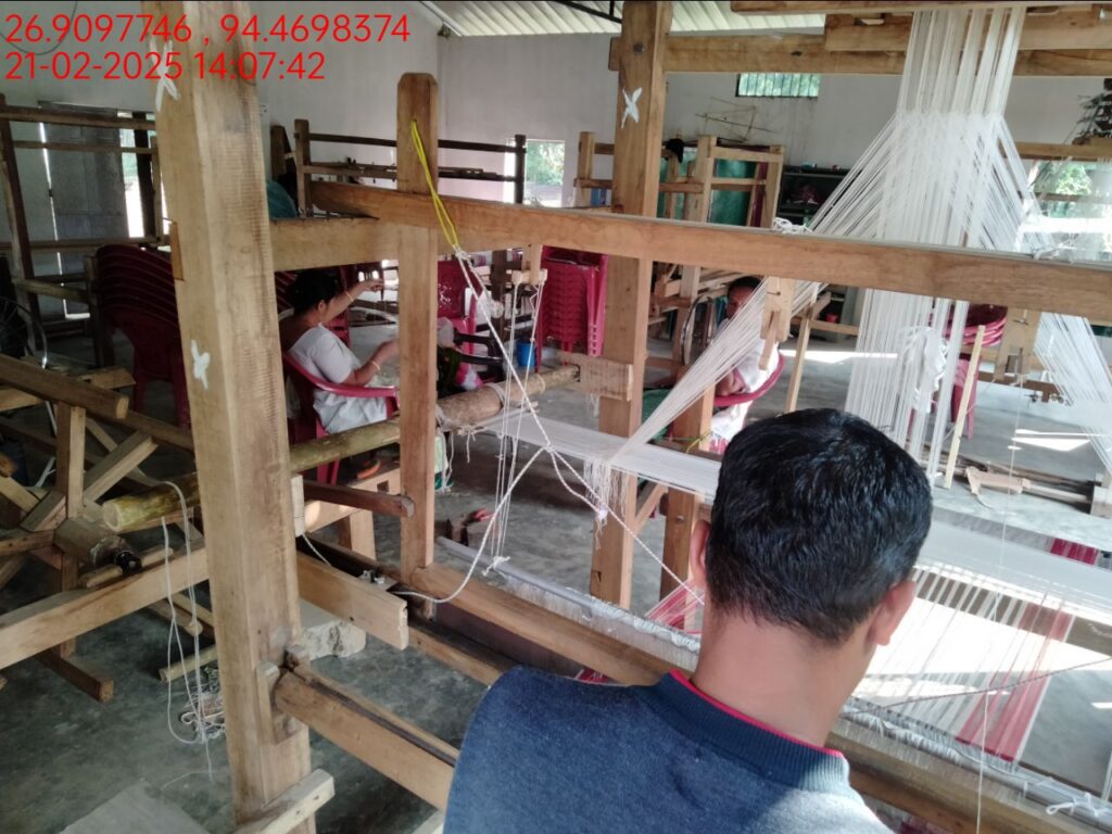 Jacquard Handloom Weaver training at IIE Incubation Centre, Hobai Pathar, batch 25834, 21-02-2025