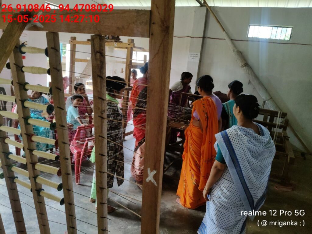 Jacquard Handloom Weaver training at IIE Incubation Centre, Hobai Pathar, batch 28844, 15-05-2025