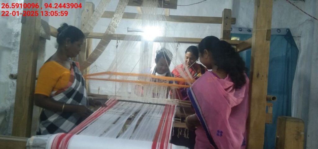 Jacquard Handloom Weaver training at IIE Incubation Centre, Jorhat, batch 25141, 22-01-2025