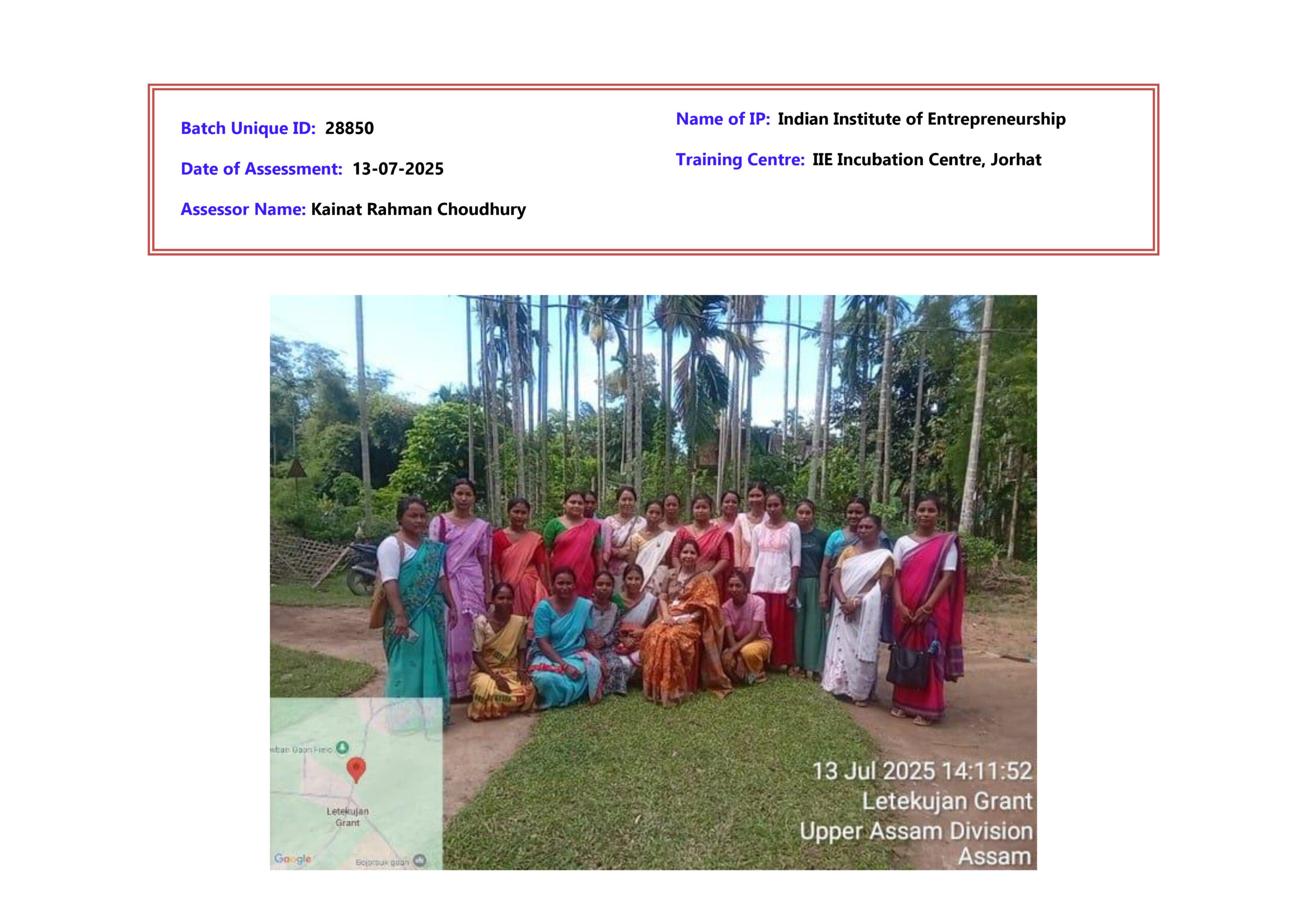 Group photo of Jacquard Handloom Weaver batch 28850 trainees at IIE Incubation Centre, Jorhat