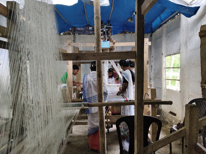 Jacquard Handloom Weaver training at IIE Incubation Centre, Jorhat, batch 35744, 03-10-2025
