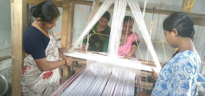 Jacquard Handloom Weaver training at IIE Incubation Centre, Jorhat, batch 35744, 31-10-2025