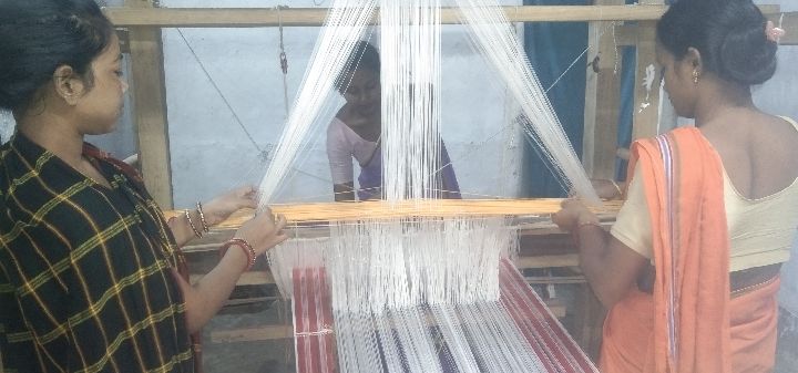 Jacquard Handloom Weaver training at IIE Incubation Centre, Jorhat, batch 35744, 11-11-2025
