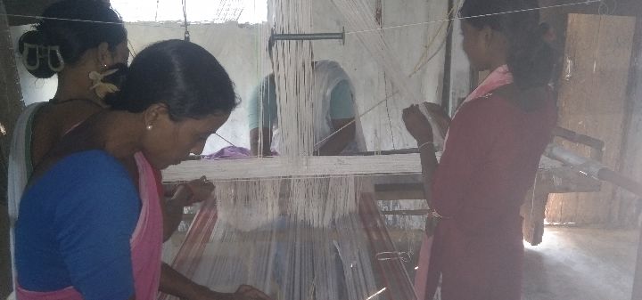 Jacquard Handloom Weaver training at IIE Incubation Centre, Jorhat, batch 35744, 19-11-2025