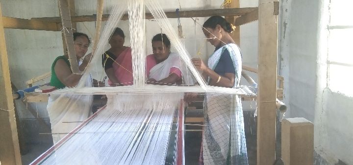 Jacquard Handloom Weaver training at IIE Incubation Centre, Jorhat, batch 35744, 20-11-2025