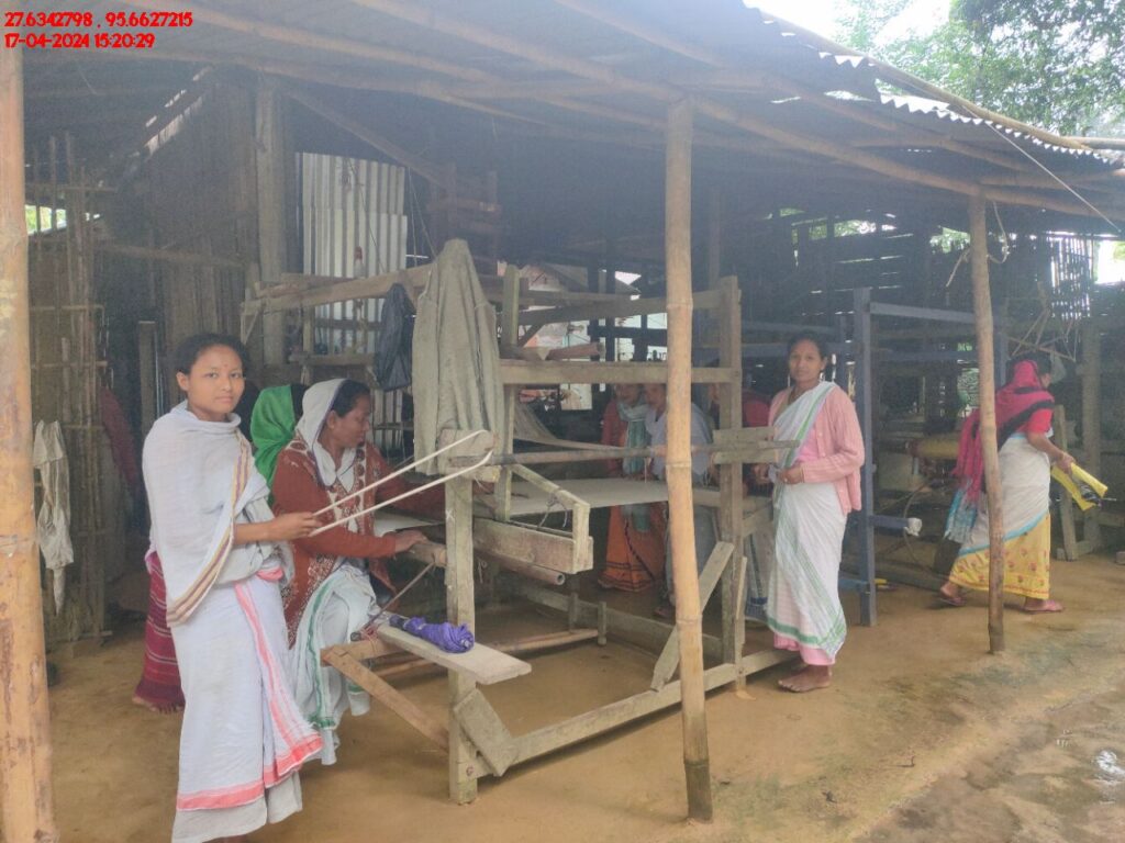Handloom Weaver (Frame Loom) training at IIE Incubation Centre, Kakopothar, batch 21124, 17-04-2024