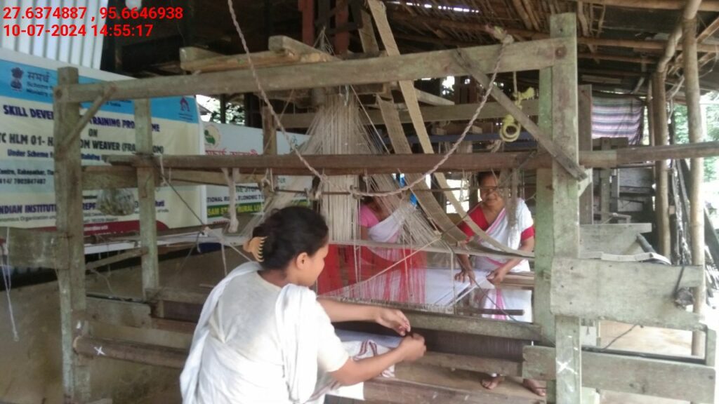 Handloom Weaver (Frame Loom) training at IIE Incubation Centre, Kakopothar, batch 21124, 10-07-2024