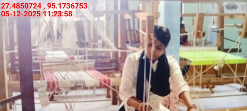 Handloom Weaver (Frame Loom) training at IIE Incubation Centre, Kalitakuchi, batch 38562, 05-12-2025