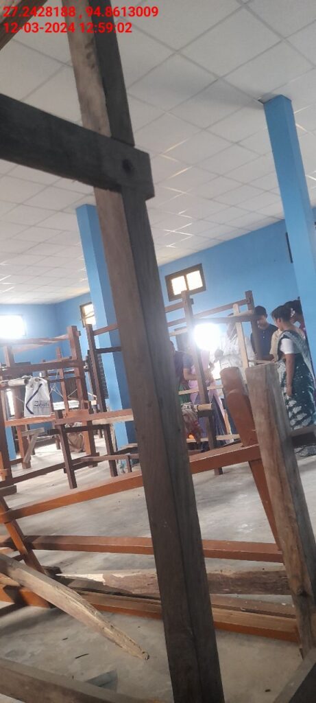 Handloom Weaver (Frame Loom) training at IIE Incubation Centre, Nahazar, batch 20394, 12-03-2024