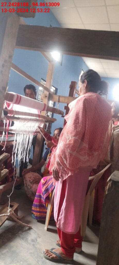 Handloom Weaver (Frame Loom) training at IIE Incubation Centre, Nahazar, batch 20394, 13-03-2024