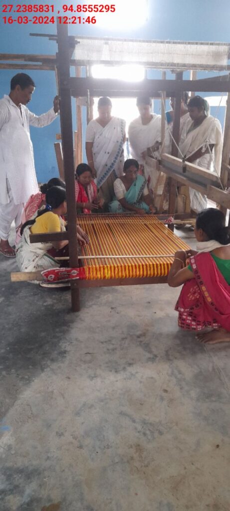 Handloom Weaver (Frame Loom) training at IIE Incubation Centre, Nahazar, batch 20394, 16-03-2024