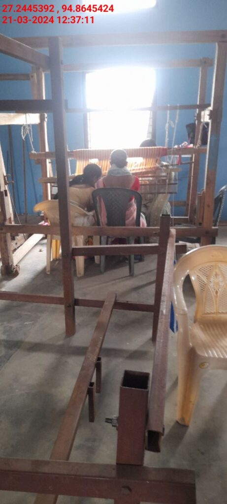 Handloom Weaver (Frame Loom) training at IIE Incubation Centre, Nahazar, batch 20394, 21-03-2024