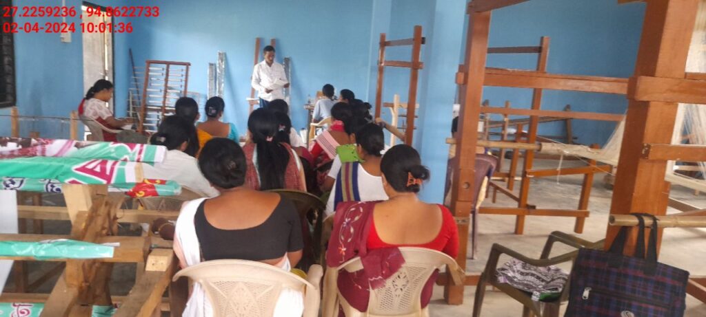 Handloom Weaver (Frame Loom) training at IIE Incubation Centre, Nahazar, batch 20394, 02-04-2024
