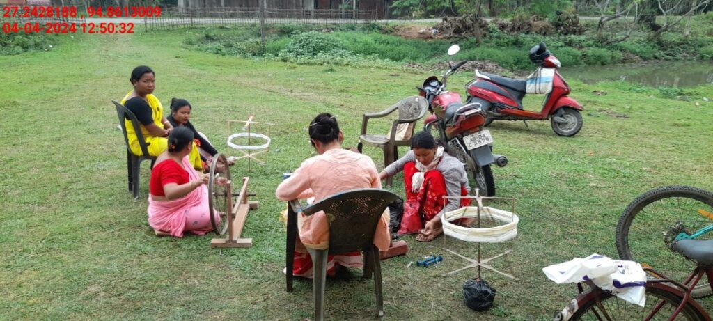 Handloom Weaver (Frame Loom) training at IIE Incubation Centre, Nahazar, batch 20394, 04-04-2024