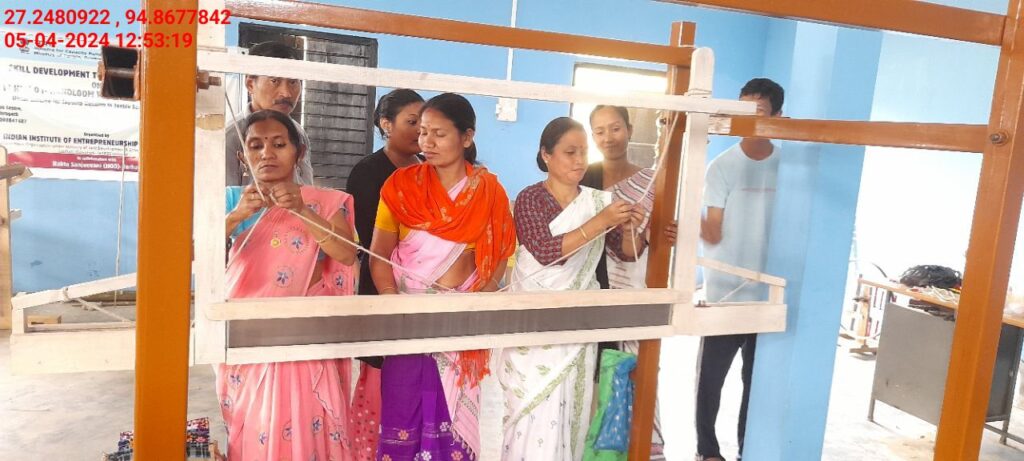 Handloom Weaver (Frame Loom) training at IIE Incubation Centre, Nahazar, batch 20394, 05-04-2024