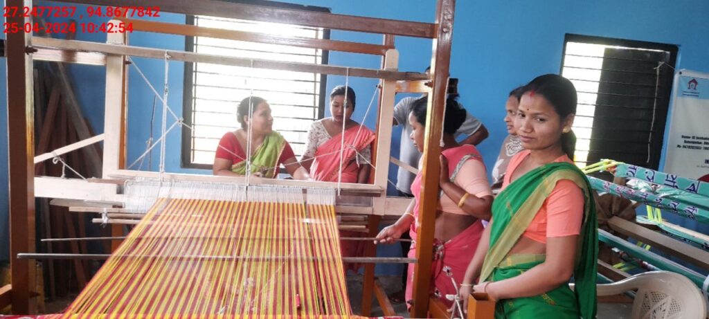 Handloom Weaver (Frame Loom) training at IIE Incubation Centre, Nahazar, batch 20394, 25-04-2024