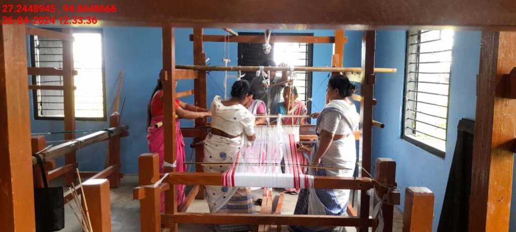 Handloom Weaver (Frame Loom) training at IIE Incubation Centre, Nahazar, batch 20394, 26-04-2024