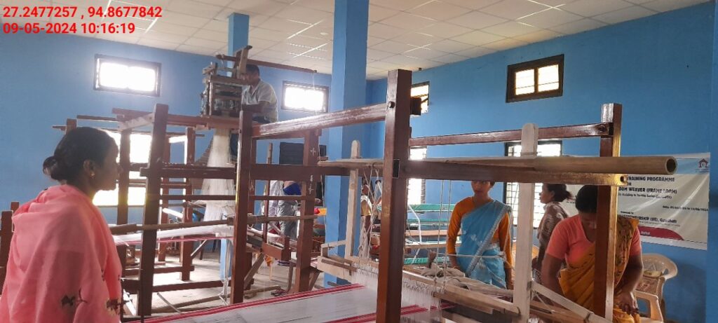 Handloom Weaver (Frame Loom) training at IIE Incubation Centre, Nahazar, batch 20394, 09-05-2024