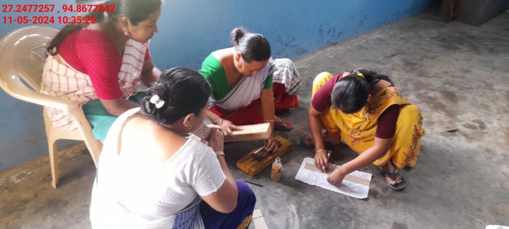 Handloom Weaver (Frame Loom) training at IIE Incubation Centre, Nahazar, batch 20394, 11-05-2024