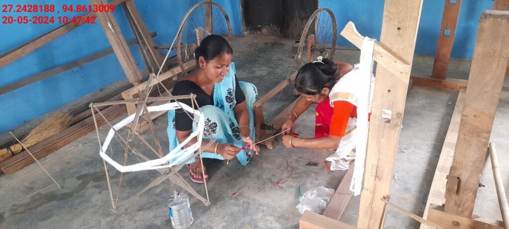 Handloom Weaver (Frame Loom) training at IIE Incubation Centre, Nahazar, batch 20394, 20-05-2024