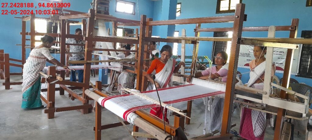 Handloom Weaver (Frame Loom) training at IIE Incubation Centre, Nahazar, batch 20394, 22-05-2024