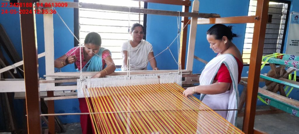 Handloom Weaver (Frame Loom) training at IIE Incubation Centre, Nahazar, batch 20394, 24-05-2024