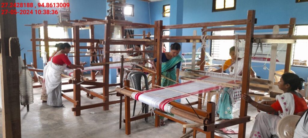 Handloom Weaver (Frame Loom) training at IIE Incubation Centre, Nahazar, batch 20394, 27-05-2024