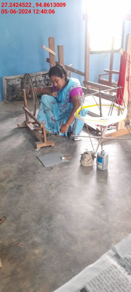 Handloom Weaver (Frame Loom) training at IIE Incubation Centre, Nahazar, batch 20394, 05-06-2024