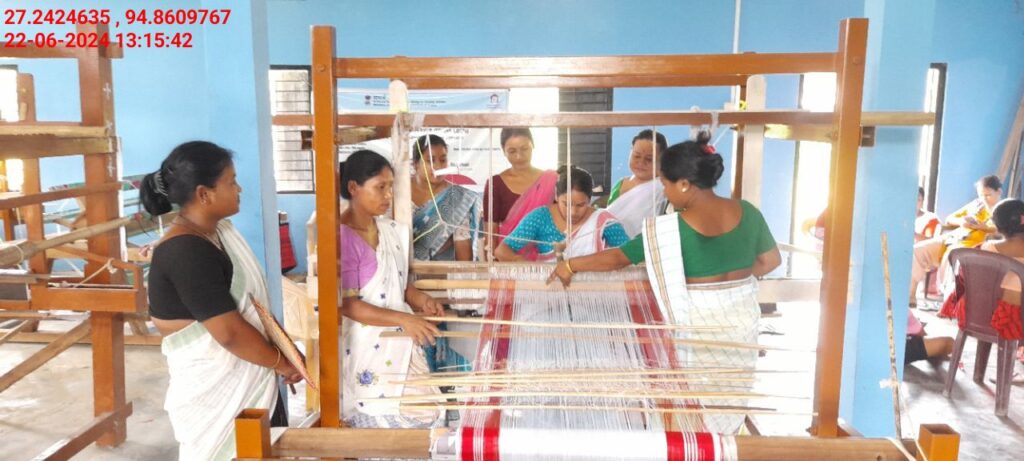Handloom Weaver (Frame Loom) training at IIE Incubation Centre, Nahazar, batch 20394, 22-06-2024